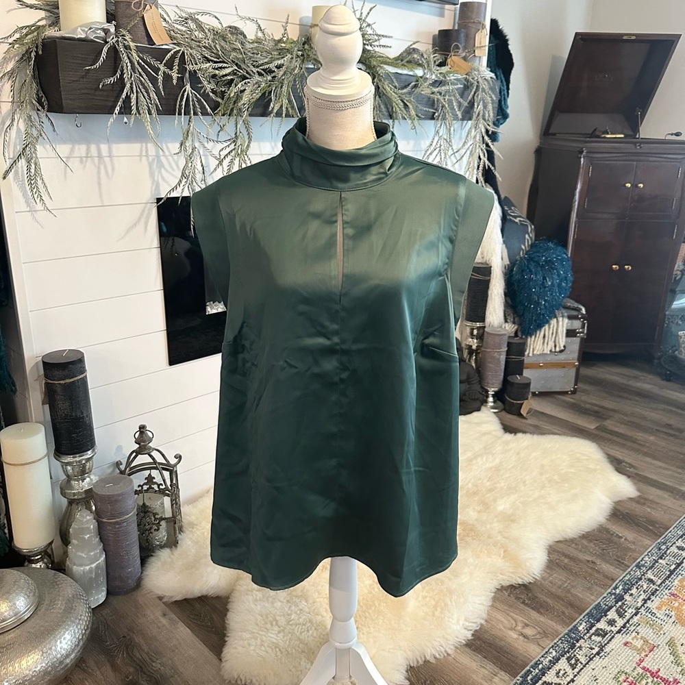 NWT Eloquii satin top sz 20